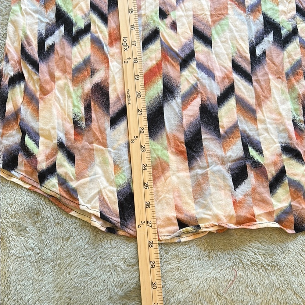 Torrid Multicolored Abstract Print V-neck Camisole with Adjustable Strap New 3X - Picture 5 of 8
